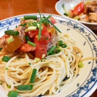 青じそドレッシング1本！トマトとツナ缶の冷製パスタ